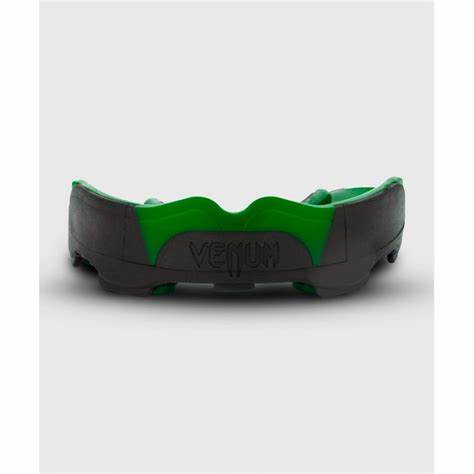 Predator Mouthguard-Black/Green