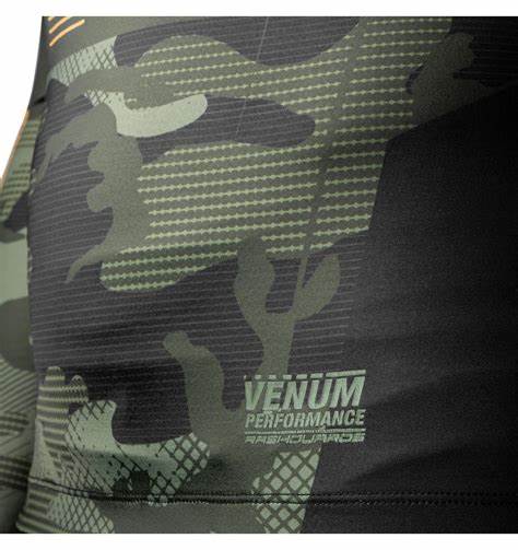 Tactical Rashguard Longsleeves - Forest Camo/Black