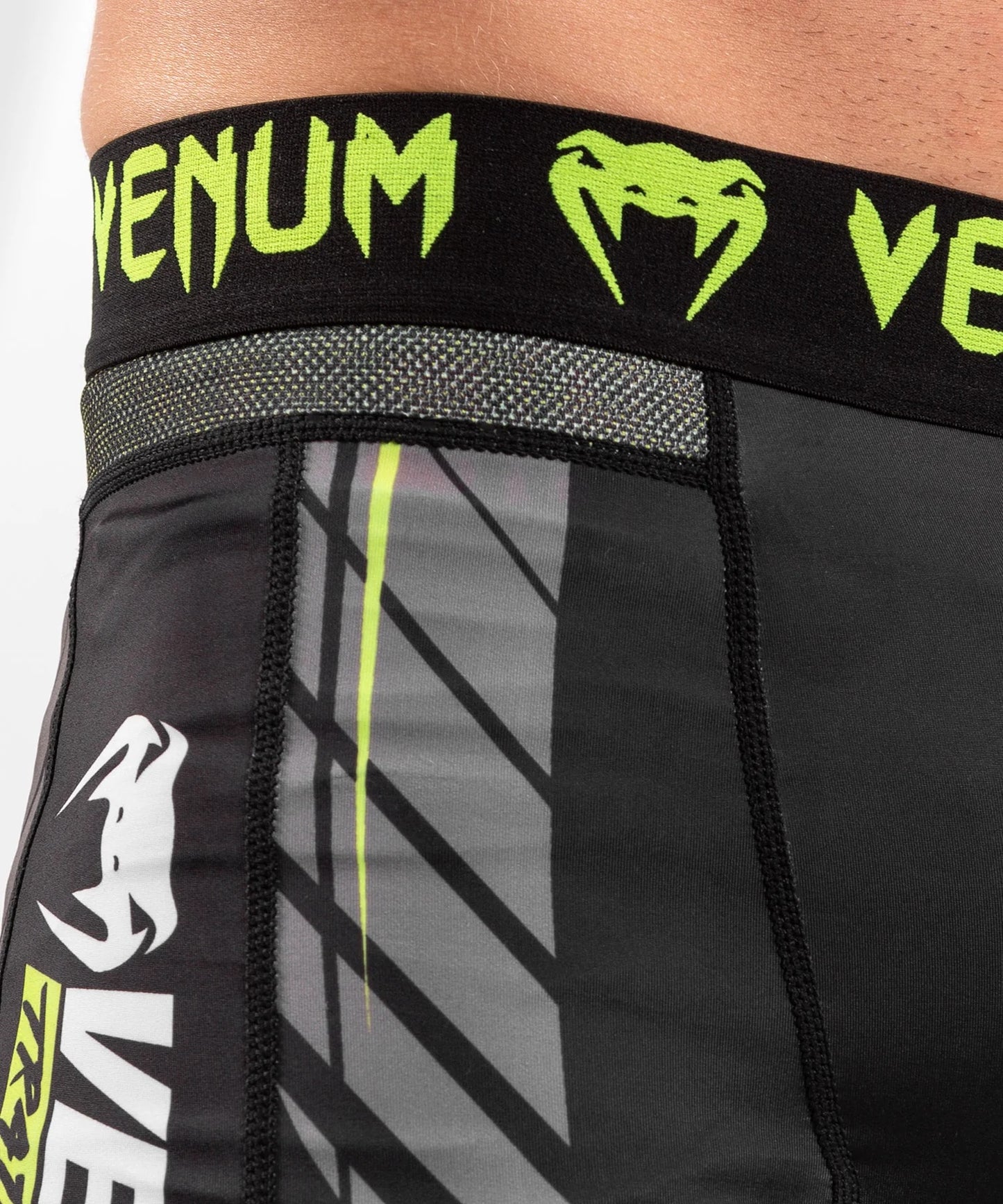 VTC 3 Compression Shorts - Black/Neo Yellow