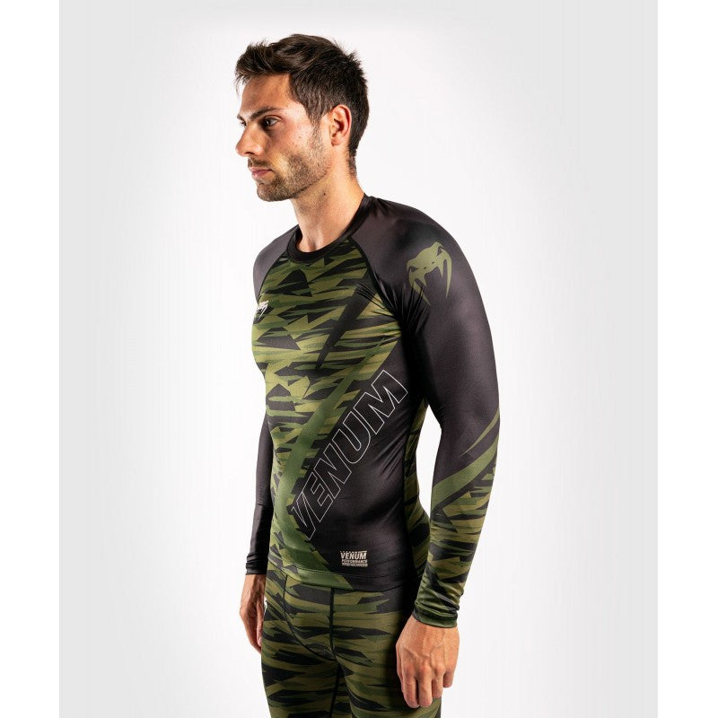 Contender 5.0 Rashguard Longsleeves-Khaki Camo