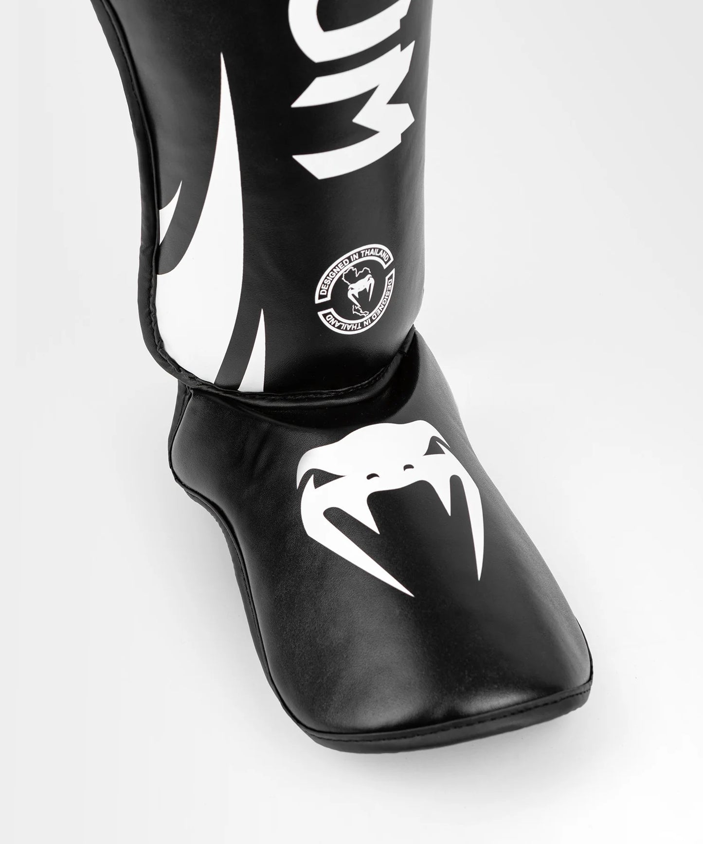 Challenger Standup Shinguards-Black
