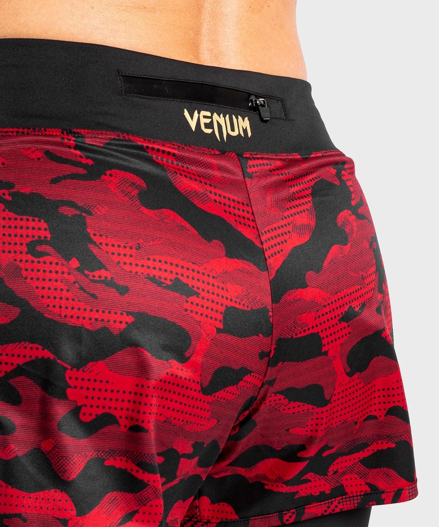 Defender 2.0 Hybrid Compression Shorts Women- Black Red