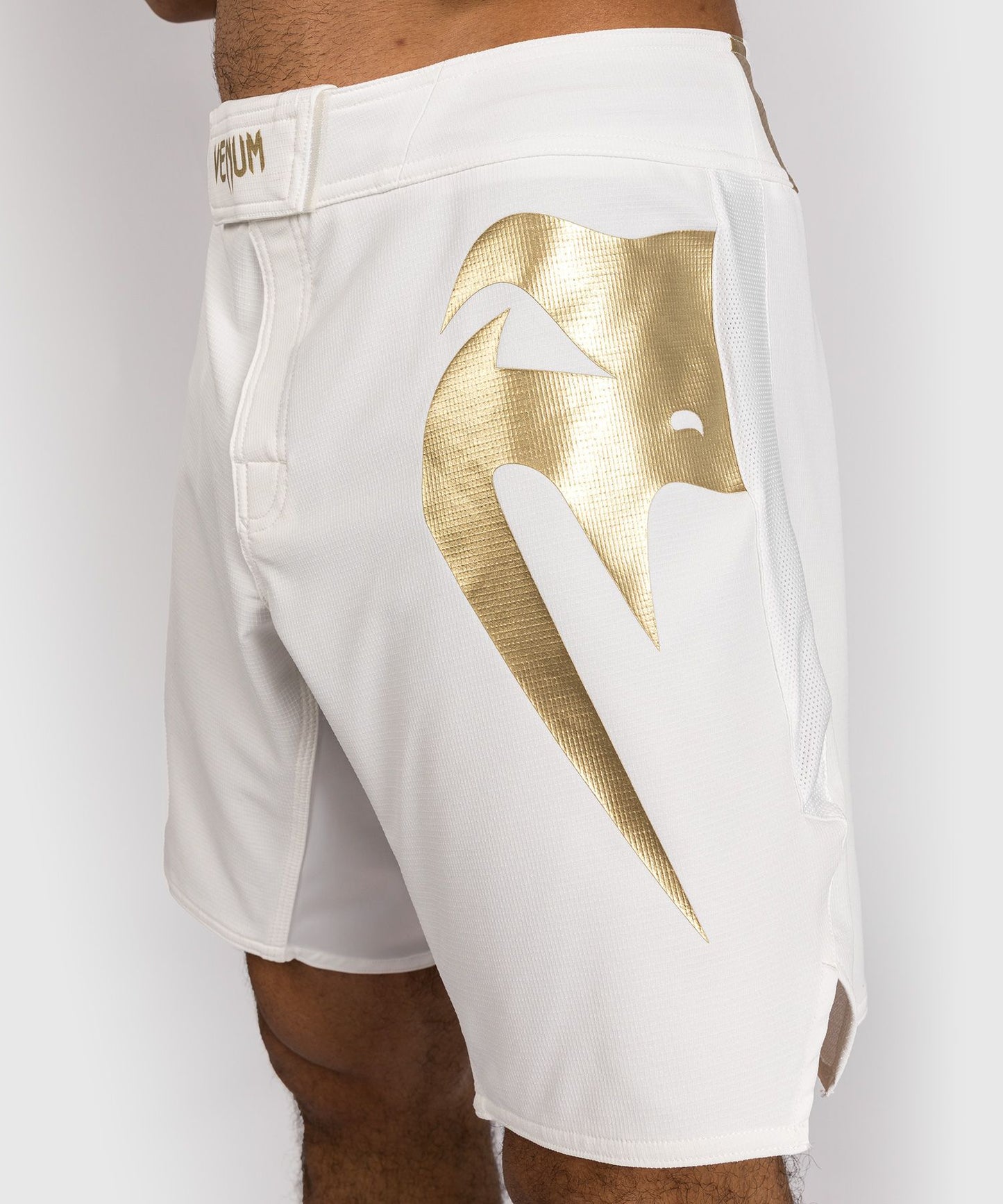 LIGHT 5.0 FIGHT SHORTS-WHITE/GOLD