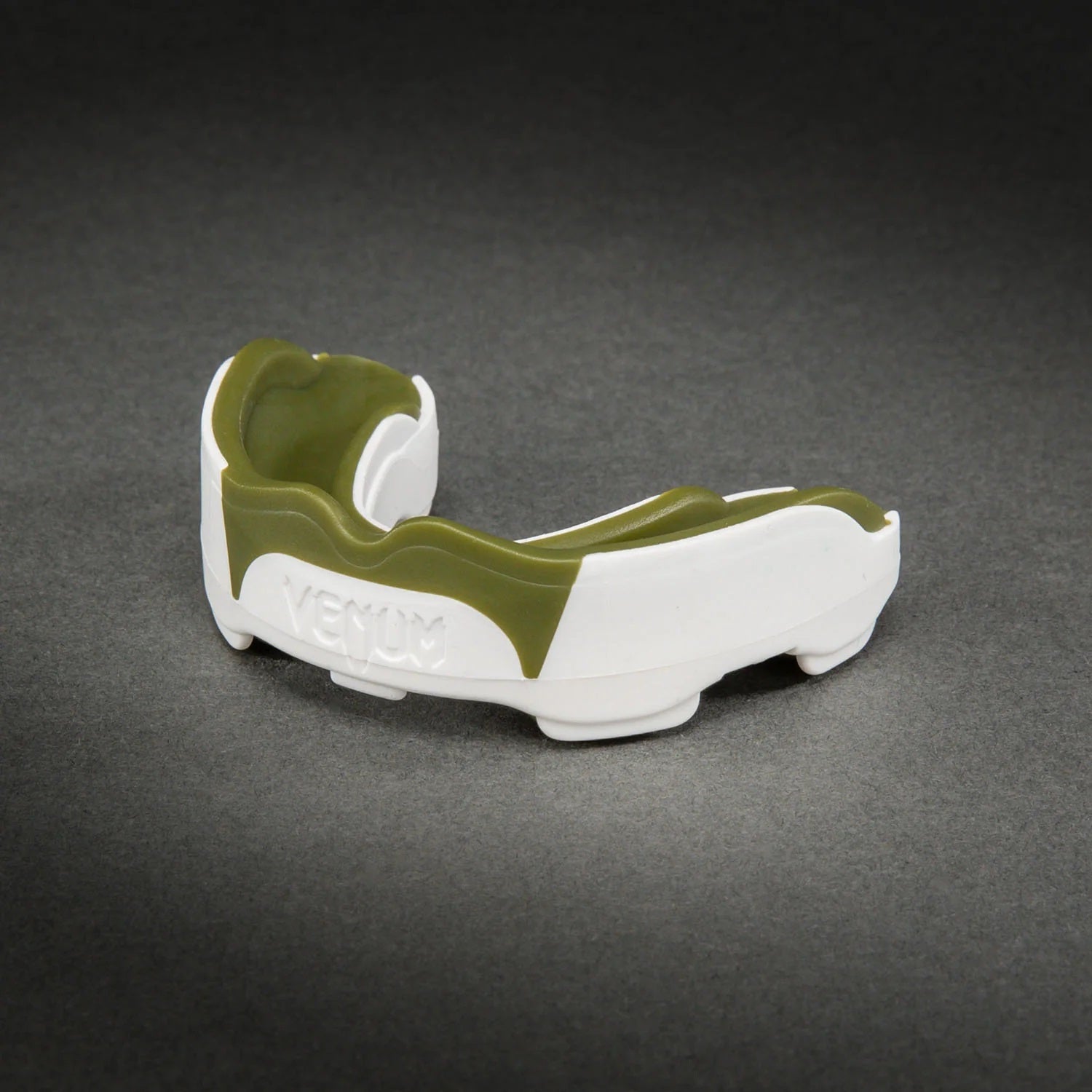 Predator Mouthguard-White/Khaki