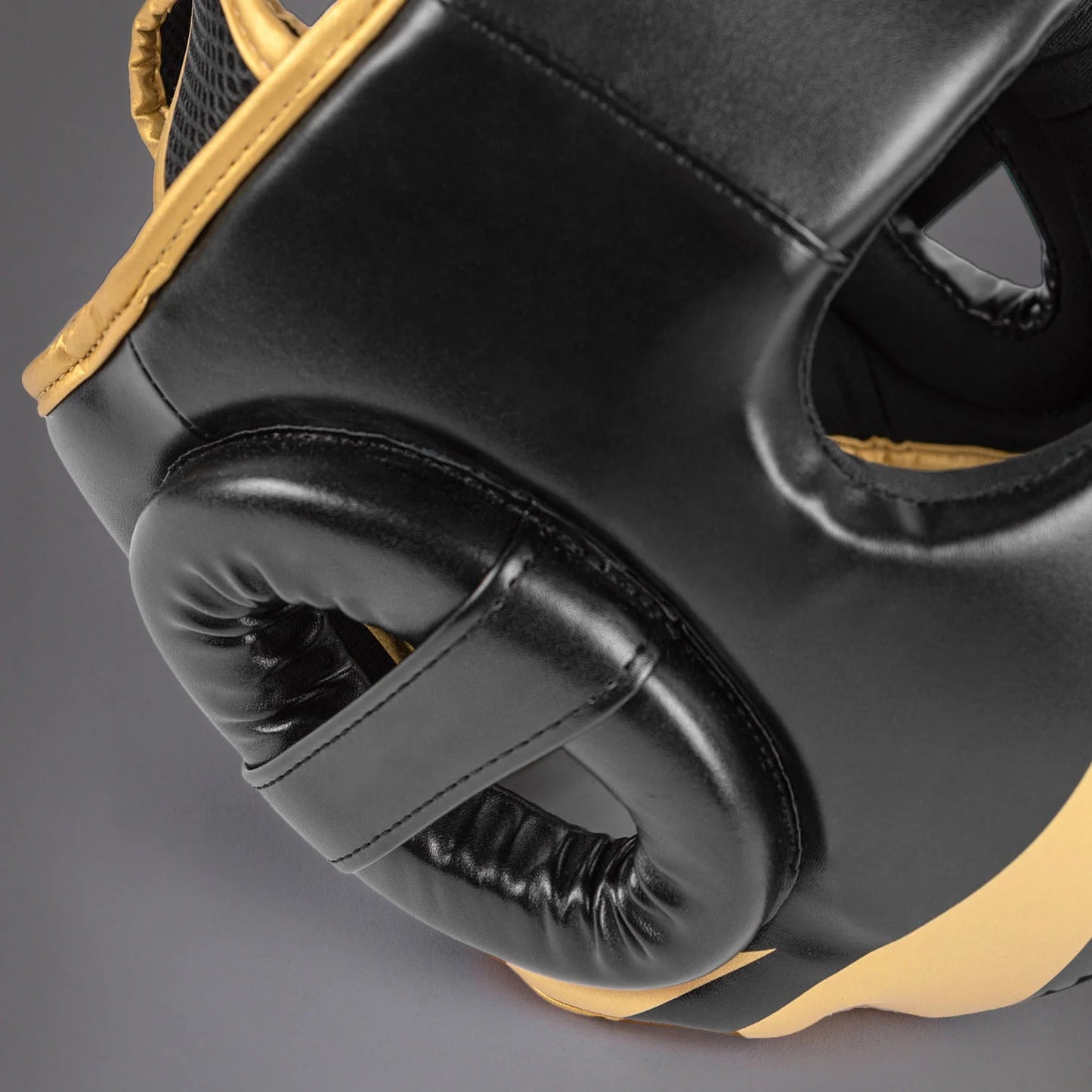 Challenger 2.0 Headgear-Black/Gold