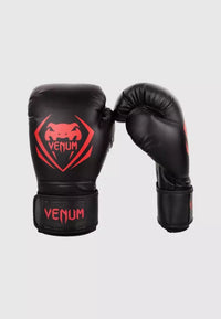 Contender Boxing Gloves - Black/Red